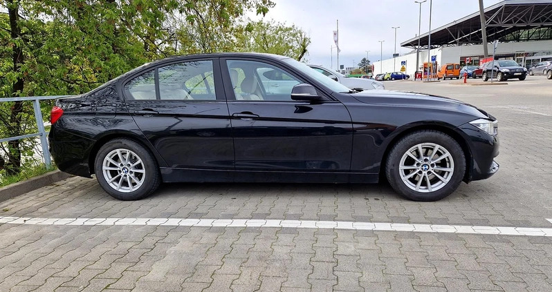 BMW Seria 3 cena 58800 przebieg: 192000, rok produkcji 2016 z Rzeszów małe 781